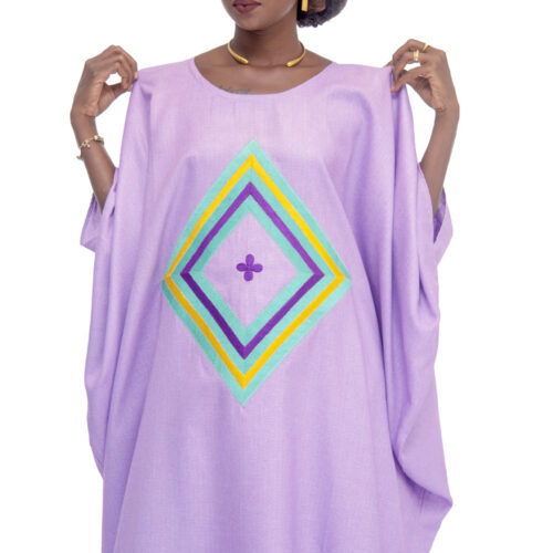 Djalaika Boubou coupe classique en lin avec manches ouvertes et broderie